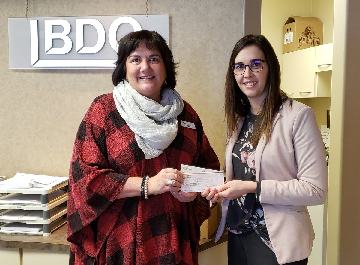 BDO celebrates #CdnAgDay by supporting #AgEducation in Manitoba! Thanks to @Aggie_Sue for stopping in at the Portage office today to pick up the cheques for <a href="/aitcmb/">Agriculture in the Classroom-Manitoba</a> . Come by Tuesday, February 12th to enjoy cookies made from Manitoba ingredients!