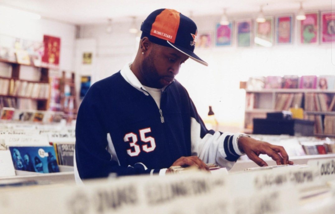 _HempFarmers's tweet photo. Happy Birthday to #J_Dilla, God of the MPC. 

#Jay_Dee #Dilla #Hip_Hop #HempFarmers https://t.co/SBFaWnc5SZ