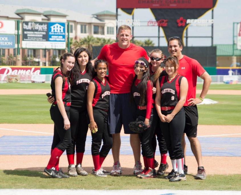 sharegivedo's tweet photo. #TBTfeature JJ WATT FOUNDATION. provide after-school opportunities for middle-school aged children in the community to become involved in athletics, so that they may learn the character traits of accountability, teamwork, leadership, work ethic, &amp; perseverance. https://t.co/hRDrouufv0