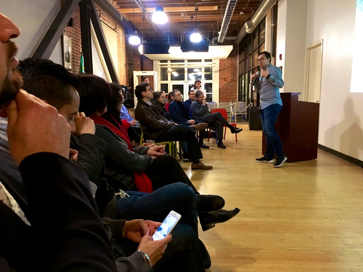 RedGlobalMX_SF's tweet photo. Empezamos nuestra primera reunión de presentación @IME_SRE @ConsulmexSFO https://t.co/8NdFGCvGlP