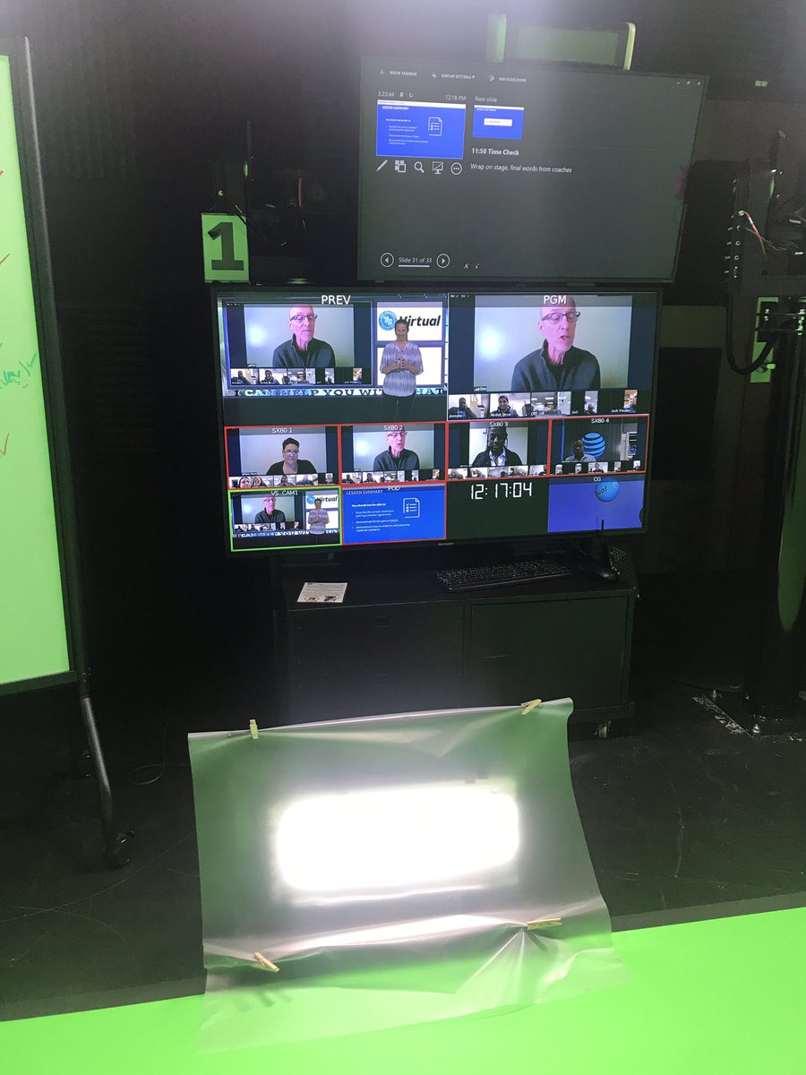 Lisa Peek tweet media