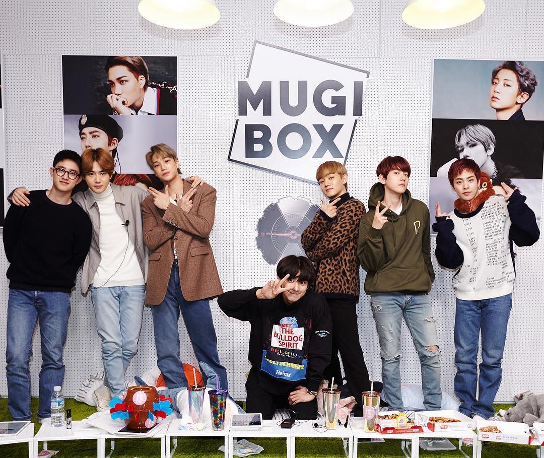EXO
<a href="/weareoneEXO/">EXO</a>