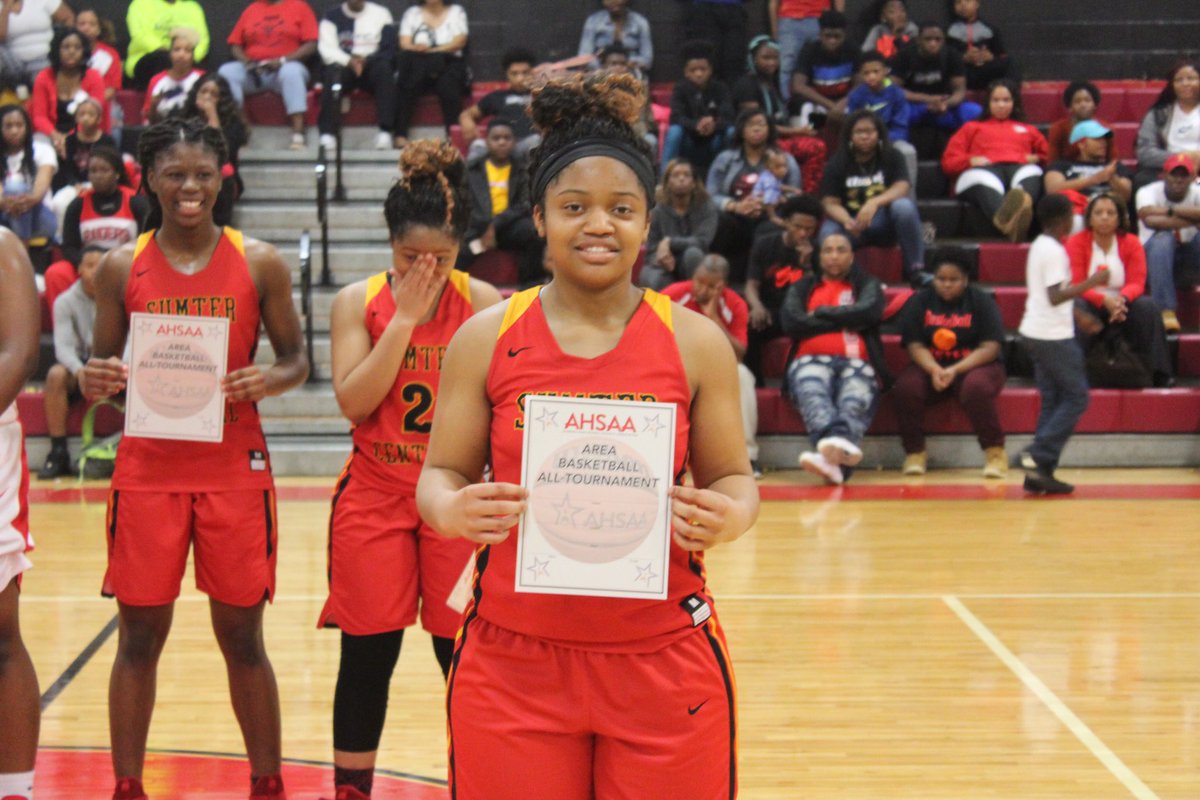 miajia_j's tweet photo. we did it❗️ i earned MVP with 27pts &amp; 7ast.. and i could’ve have done it w/o God, my amazing teammates, team managers, and coaching staff ❤️. i wanna send a shoutout to #JagNation for coming out to support us in a very important game 🙏🏽#4aAreaChamps #LadyJags #Sisterhood 💪🏽🤩 https://t.co/NAiTmIWdpY