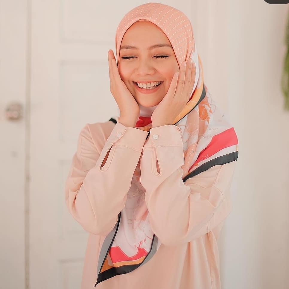 rotikaya's tweet photo. Cantiknya Mira Filzah. Ramai lelaki tergugat iman tengok😍 https://t.co/D0UQQKPqPQ