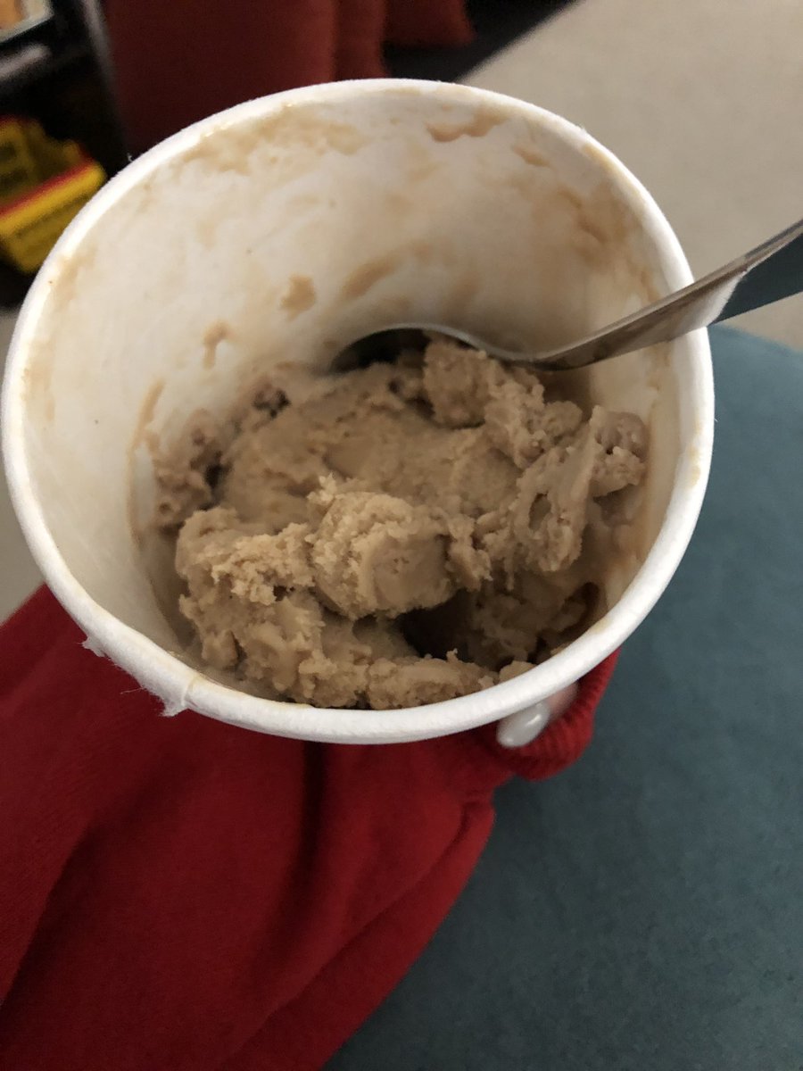 LCxo's tweet photo. I feel personally victimized. I have yet to hit one blessed morsel of peanut butter in this $5 pint of ice cream. @HaloTopCreamery #thisis30 https://t.co/Lzcveb68rD