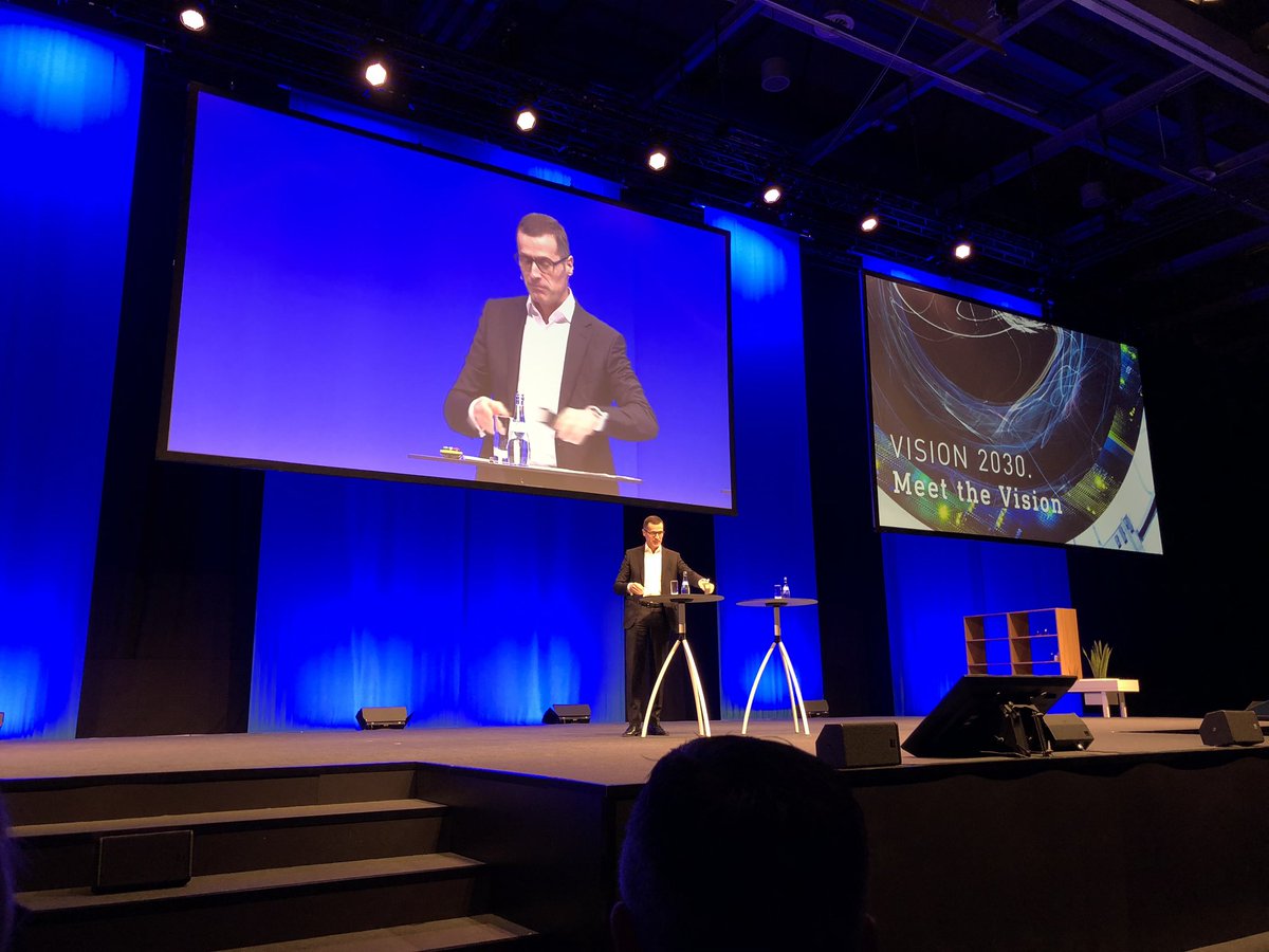 MZett7's tweet photo. Jahresrückblick 2018 #STRAT19 #Bechtle #MeetTheVision https://t.co/W5jJglr8dp