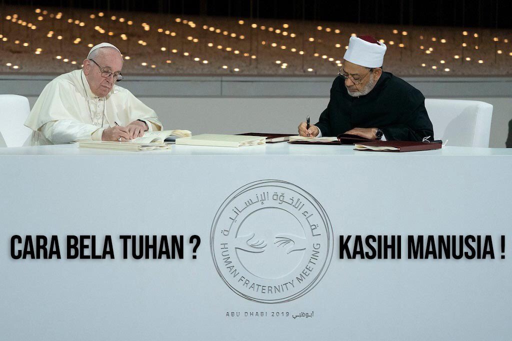 Husen_Jafar's tweet photo. Bib, bagaimana cara bela Tuhan? | Kasihi manusia &amp; semua makhluk-Nya. | Tuhan sendiri, Bib? | Dia tak perlu dibela. Dia Maha Kuasa. || Vlog Terbaru: “Kasih, Titik Temu Islam-Kristen” >> https://t.co/Le6lgei1Kw. https://t.co/lhHal0DPLG
