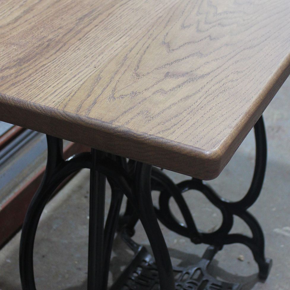 johnson_bespoke's tweet photo. Stained Oak table top and sewing machine base for that perfect vintage industrial look.
This is all part of the new shop fit for @rivetandhide. More to be revealed soon!
#oaktabletop #sewingmachine #johnsonbespoke https://t.co/8QYFBNVTYK