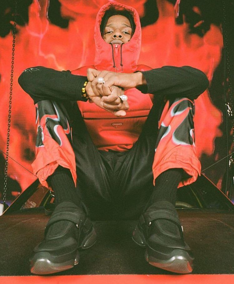 StreetFashion01's tweet photo. ASAP Rocky for PRADA🖤 https://t.co/Vkw9IYZZeL