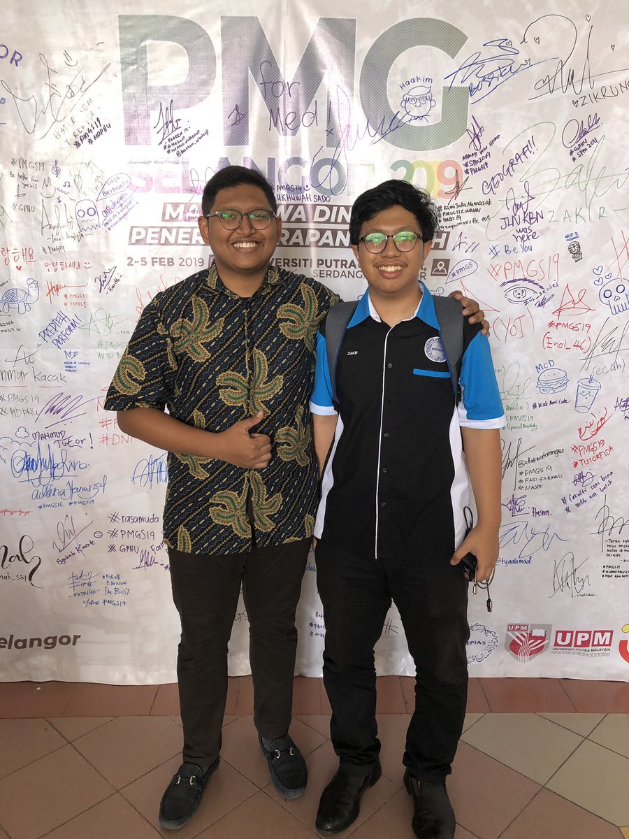 FahmiHUi's tweet photo. #PMGS16 UIA . Dah besar dah diorang @muhammadzakir__ @adibahhambali . ππ»ππ»
#PMGS19 #UNIMO
#PMGKel19 #PenSetiausaha https://t.co/4Yd0Gu53ME