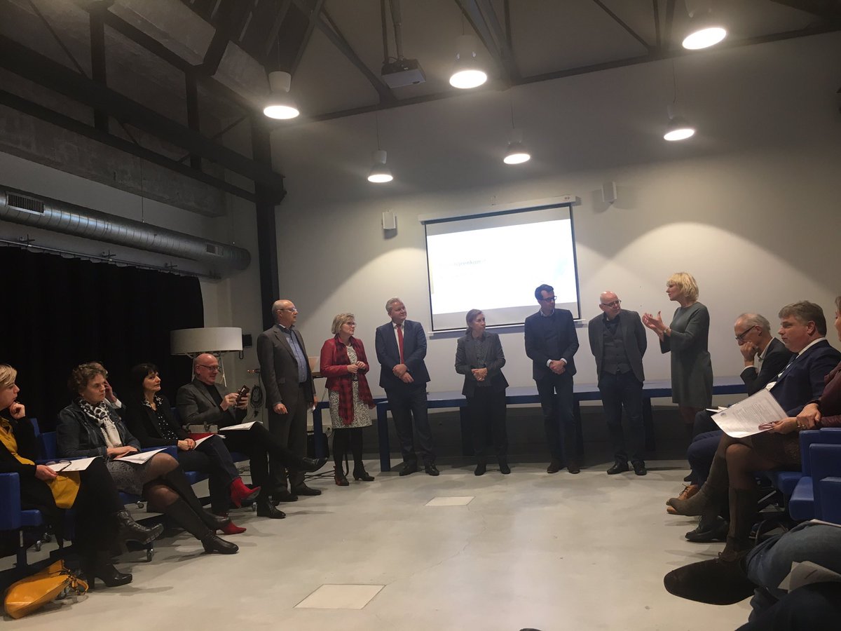 Gebiedsagenda Wadden besproken met Noord-Hollandse Raad- en Statenleden. Ook het Hoogheemraadschap nam deel. Positieve sfeer, maar ook behoefte aan meer betrokkenheid.