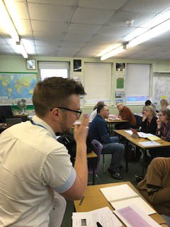 ChiHighTeachSch's tweet photo. Fun in Geography at our #Blueflag #CHSJPLday working together with @TheRegisSchool @felphamcc @bishopluffa @O_SVA @BourneCCollege @ChiHighSchool @TKATAcademies https://t.co/zqDpdOxj4o
