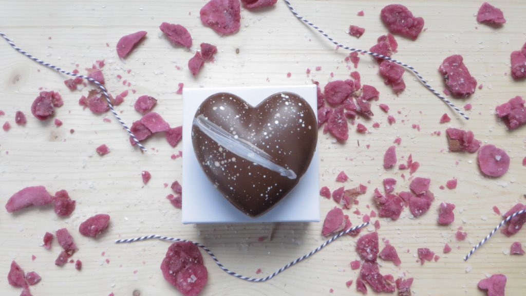 CocoaMester's tweet photo. @JenniferBella30 Hello I am an artisan chocolatier. Here is one of my Valentine's Day offerings; chocolate heart containing salted caramel chocolate. Please pm me if you would like more info x https://t.co/2My9wO9Uw4