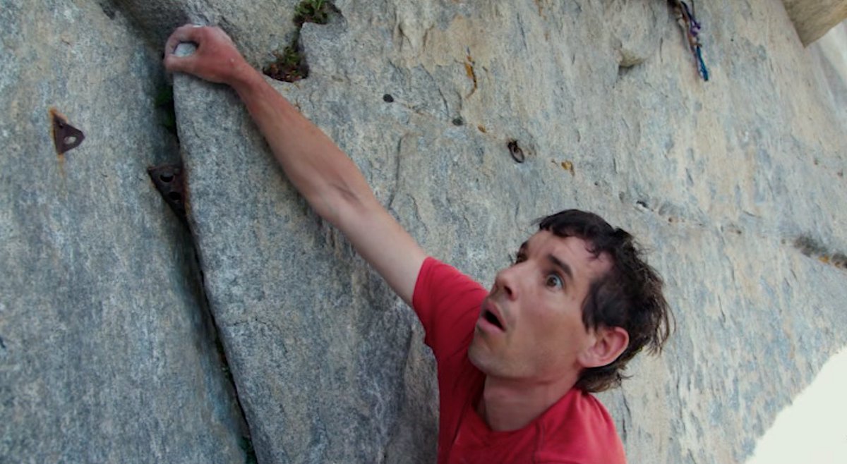 FOURfpf's tweet photo. FREE SOLO
(@jimkchin, Elizabeth Chai Vasarhelyi,  2018)

#Oscar #BestDocumentary @alexhonnold #NatGeo #FourFPF #4fpf #documentary #Nominees #BestOf2018 #FreeSolo #Climbing #IMAX https://t.co/t5dZFq3ryj