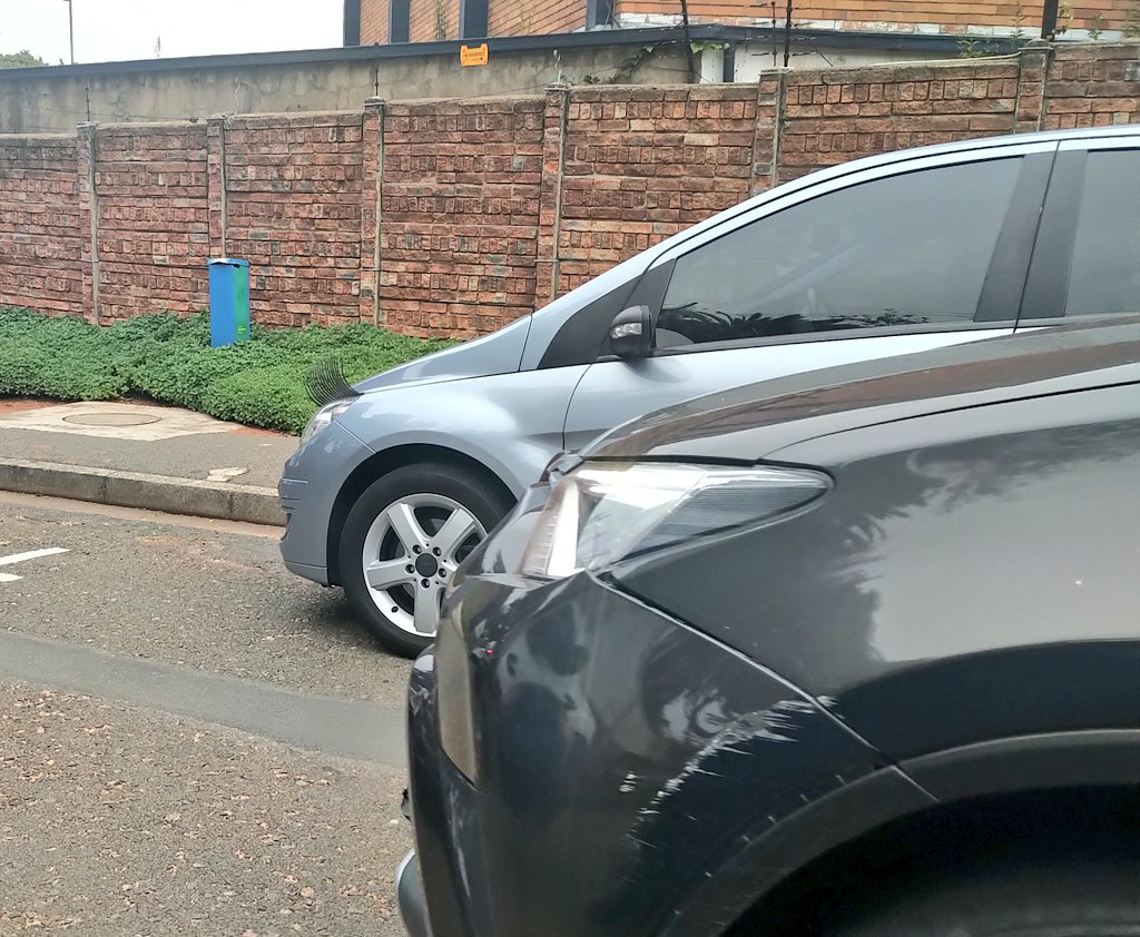 sindivanzyl's tweet image. #CarLashes 🤩🤩🤩