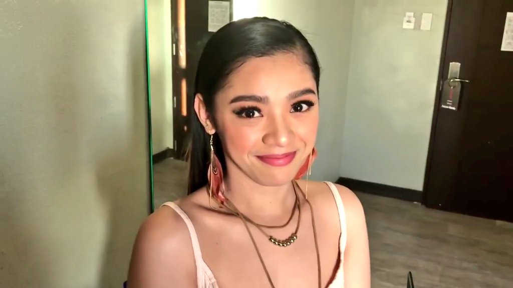 ApeyAngels's tweet photo. Wala kaming nakikitang dahilan para hindi ka namin i Laban hanggang dulo 👊🙏 

Kasama mo kami sa daan hanggang sa maabot mo ang mga Pangarap mo sa Sarili mo at higit sa lahat Pangarap mo para sa Pamilya mo 💛

 Love ka namin Walang iwanan PROMISE yan 😍❤

BB APEY | SEND TO 2366 https://t.co/aABP022tVA
