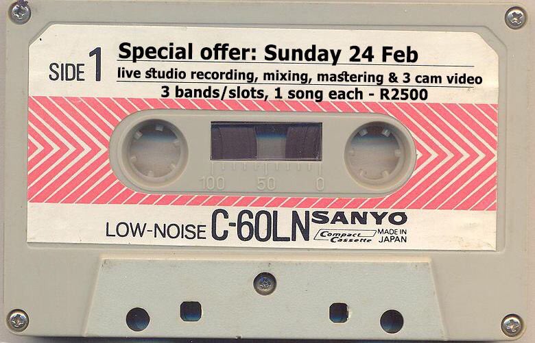 Daar is nog 2 uit die 3 plekke beskikbaar!