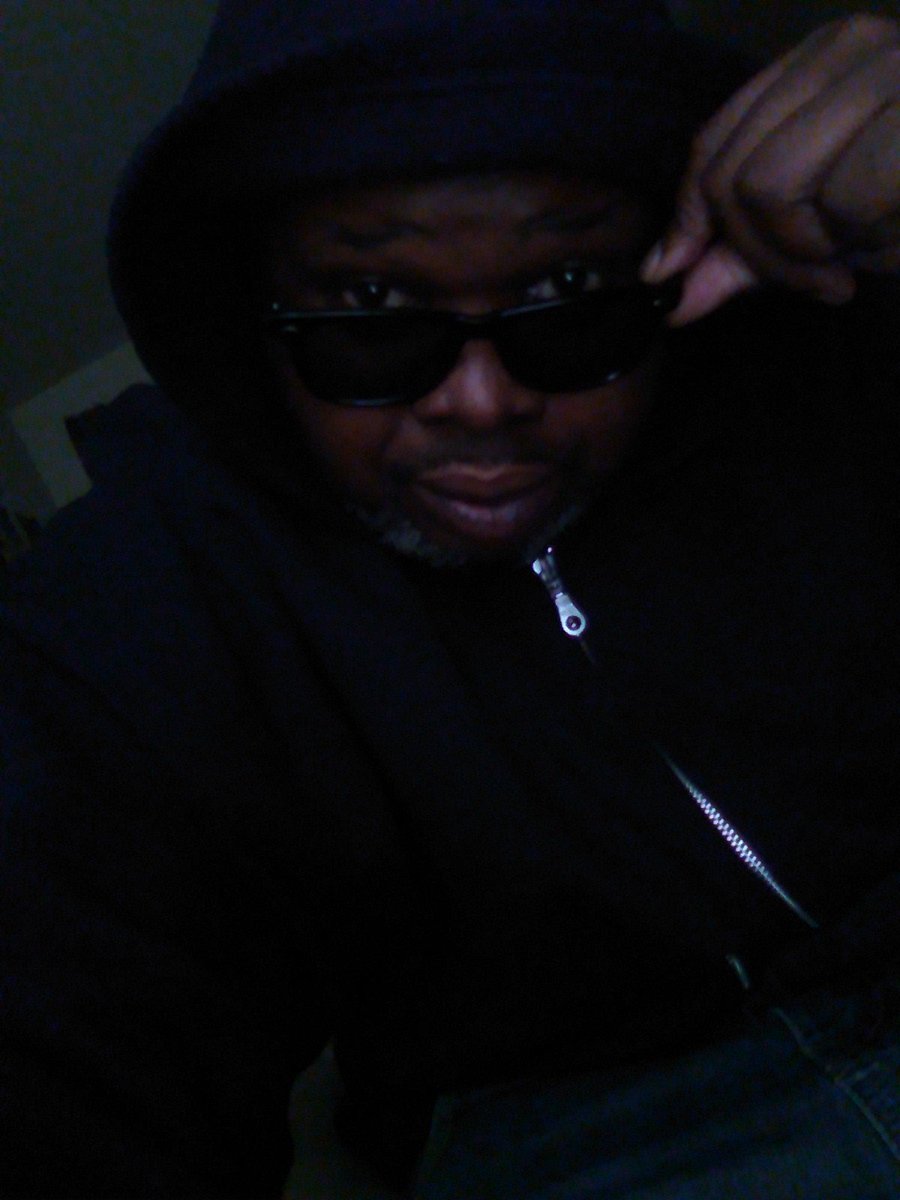 JayAve85's tweet photo. Late Night's..... https://t.co/E9XSVlpQ29