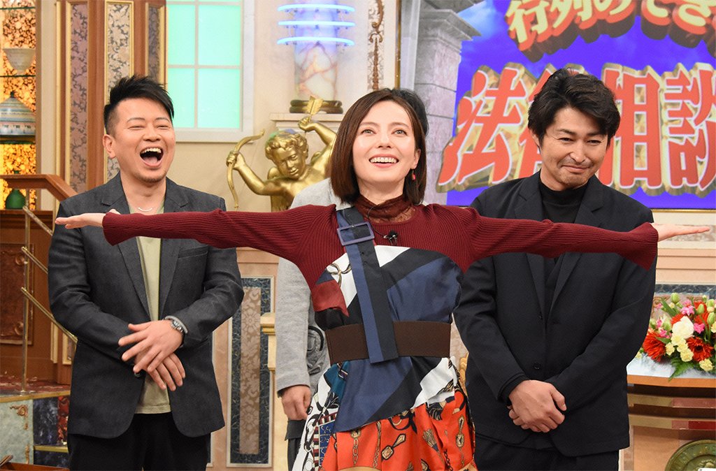 tweet : 不倫騒動から3年!ベッキーの『#行列のできる法律相談所 ...