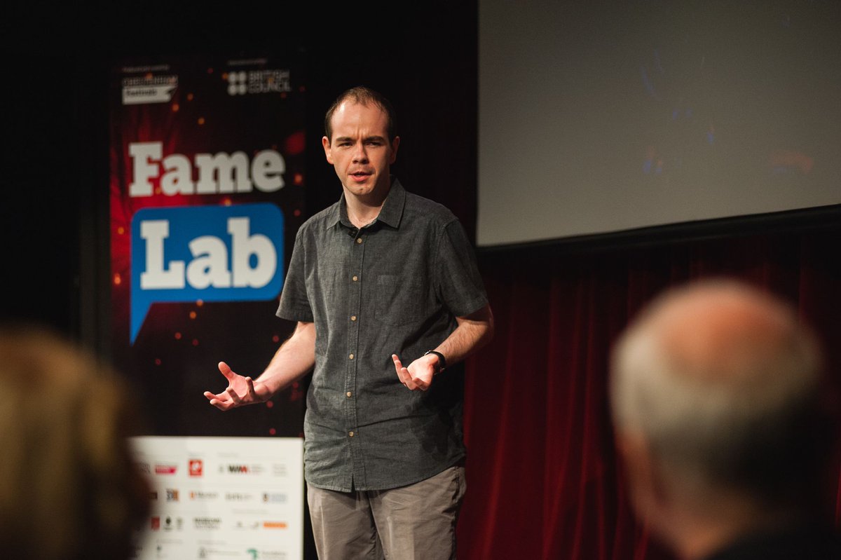 Passionate about #scicomm? Applications for #FameLabAus are now open. Last year @DrCarnivorous did <a href="/UniNewEngland/">Uni of New England</a> proud as one of the National finalists. Could it be you this year? Enter <a href="/auBritish/">British Council Australia</a> to win $1,000 &amp; a trip to the UK. Apply here: famelab.org.au