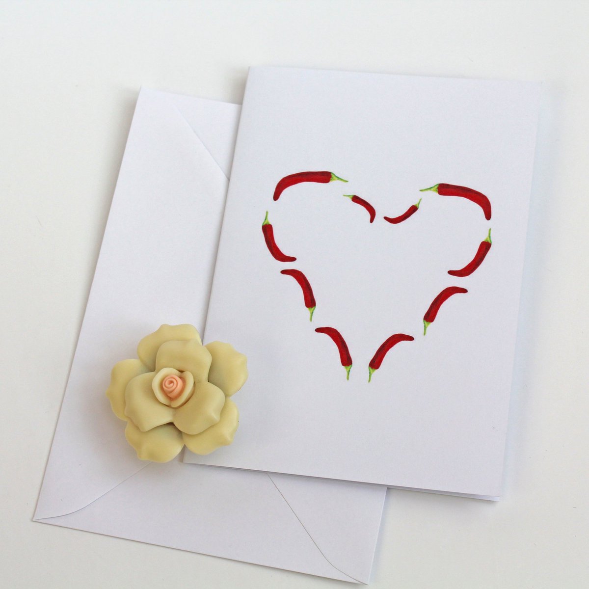 YorathDesigns's tweet photo. Use VALDAY19 for 10% off in store! https://t.co/1t6jJlQemU ❤❤ #chillipepper #redhot #redhotchillipeppers #valentines #valentinescard #love #peppers #redpeppers #spicy #hotandspicy #hotpepper #girlboss #craftbuzz #handmadehour #earlybiz #craftflash #britishartist #handmade https://t.co/G0WFdu1ta3