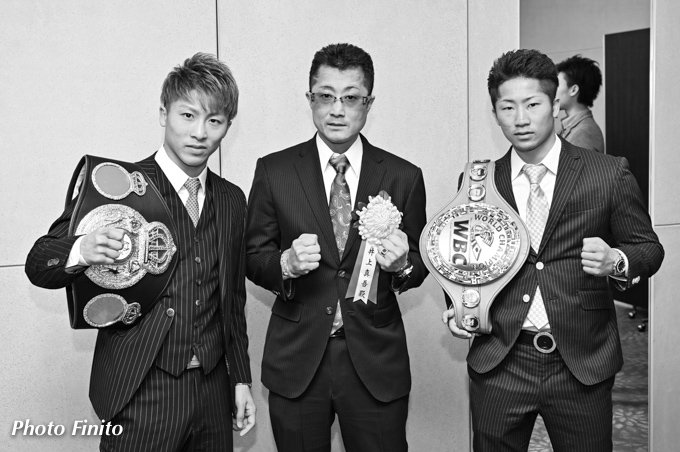 FinitoYamaguchi's tweet photo. #boxing #monochrome #naoyainoue #takumainoue #shingoinoue #ボクシング #モノクロ #井上尚弥 #井上拓真 #井上真吾 #2018年度年間優秀選手表彰式 https://t.co/xorhuMSoS2