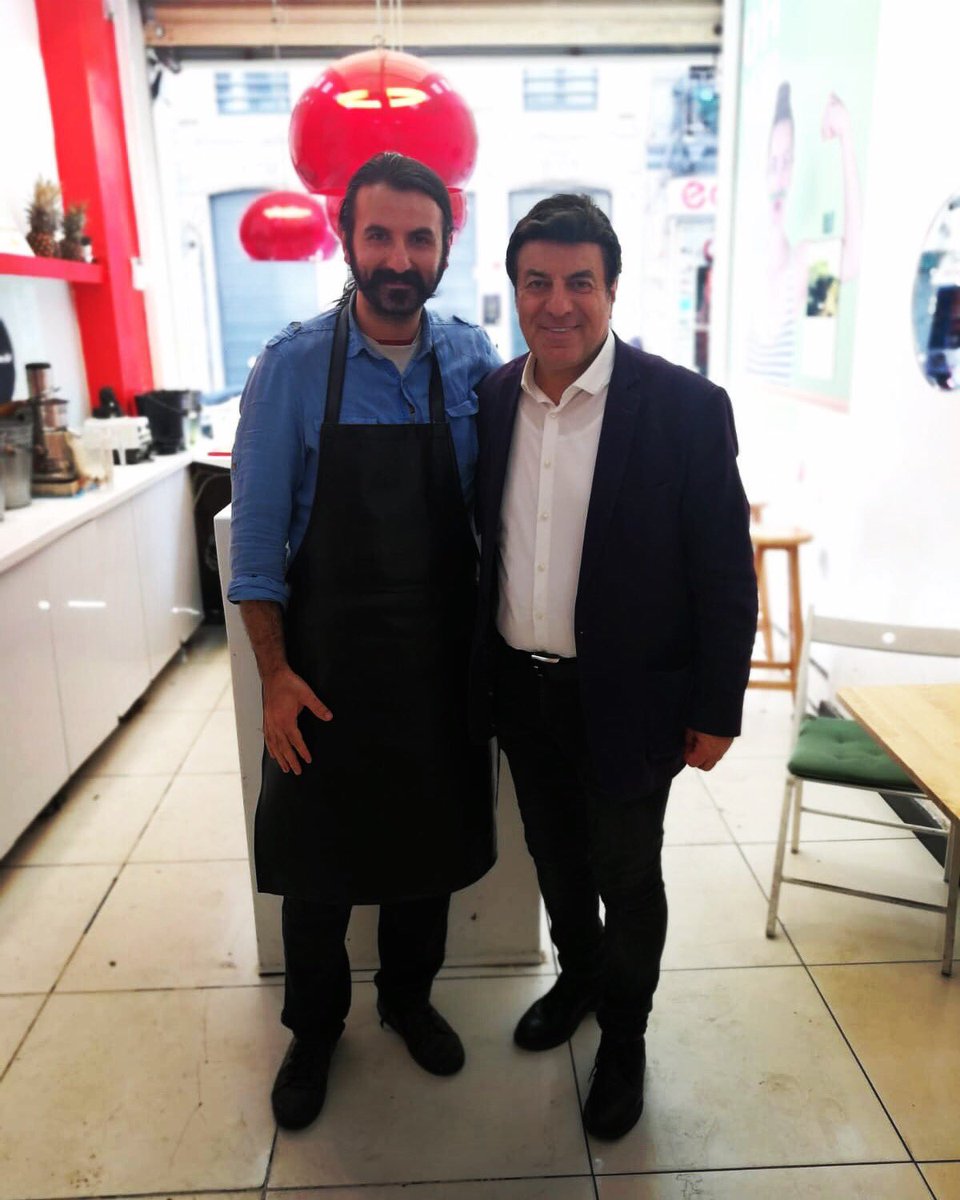 Sabah sabah Coşkun Sabah enerji almaya geldi. #meyvemix #meyvemixjuice