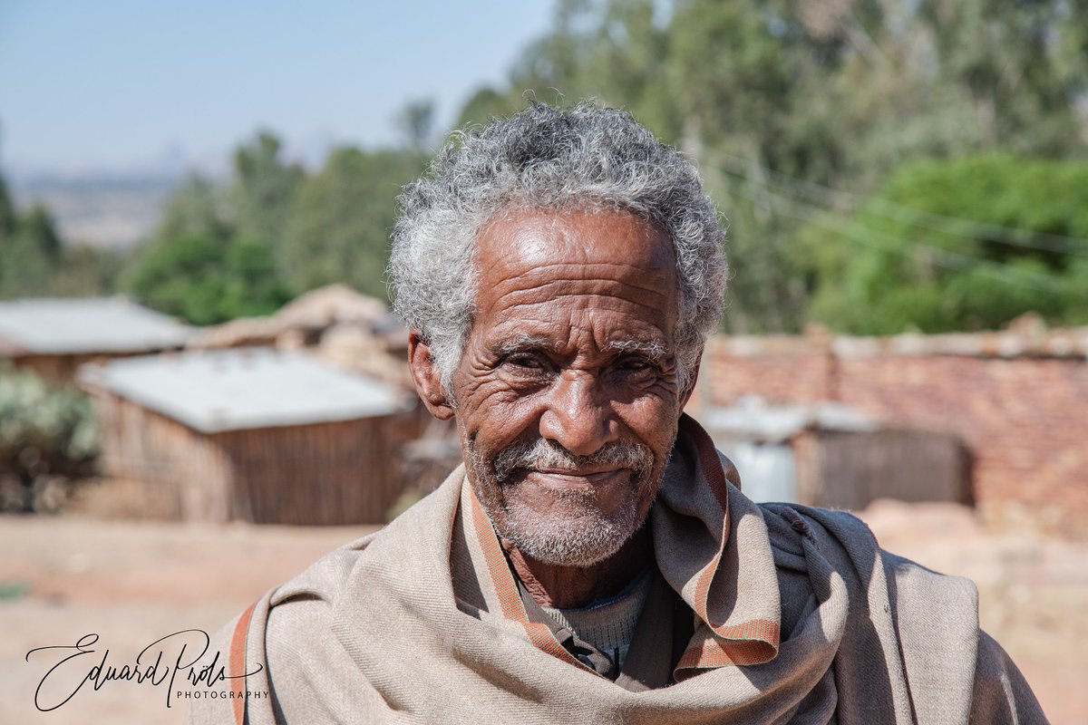EPphoto1's tweet photo. wise man smiling

#Tigray
#Ethiopia
#Äthiopien https://t.co/cb3Et3SDwZ