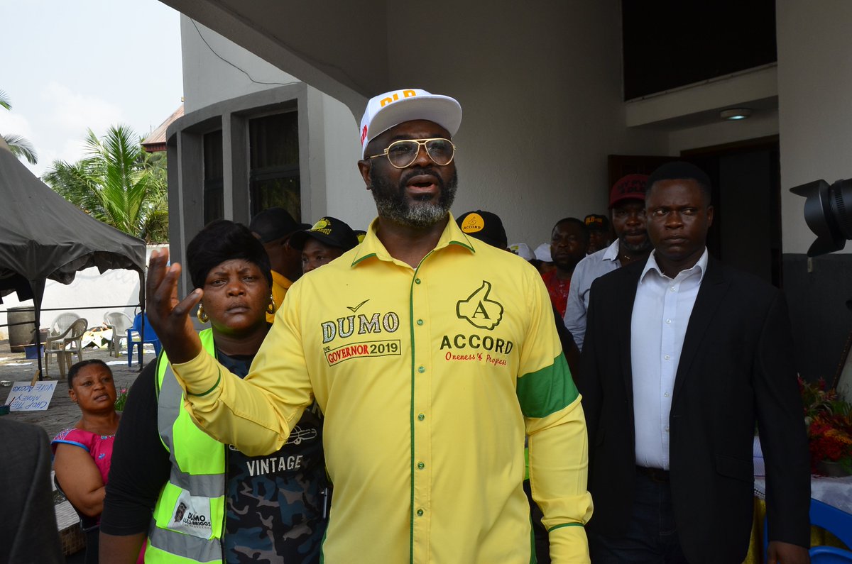 RealBryceEdem's tweet photo. #AccorpPartyCarnival #dumowins2019 #StreetPolitics #PoliticsOnWheels   We're committed to getting the politics right, then the economy right, then the governance right'@DumoLuluBriggs @dlbaccord @Itz_Konani  @Manlike_ED  @BestWitVictor @ReelestG @EfreKufre @DirectPHC @bellanaija https://t.co/g1UHRgKybo