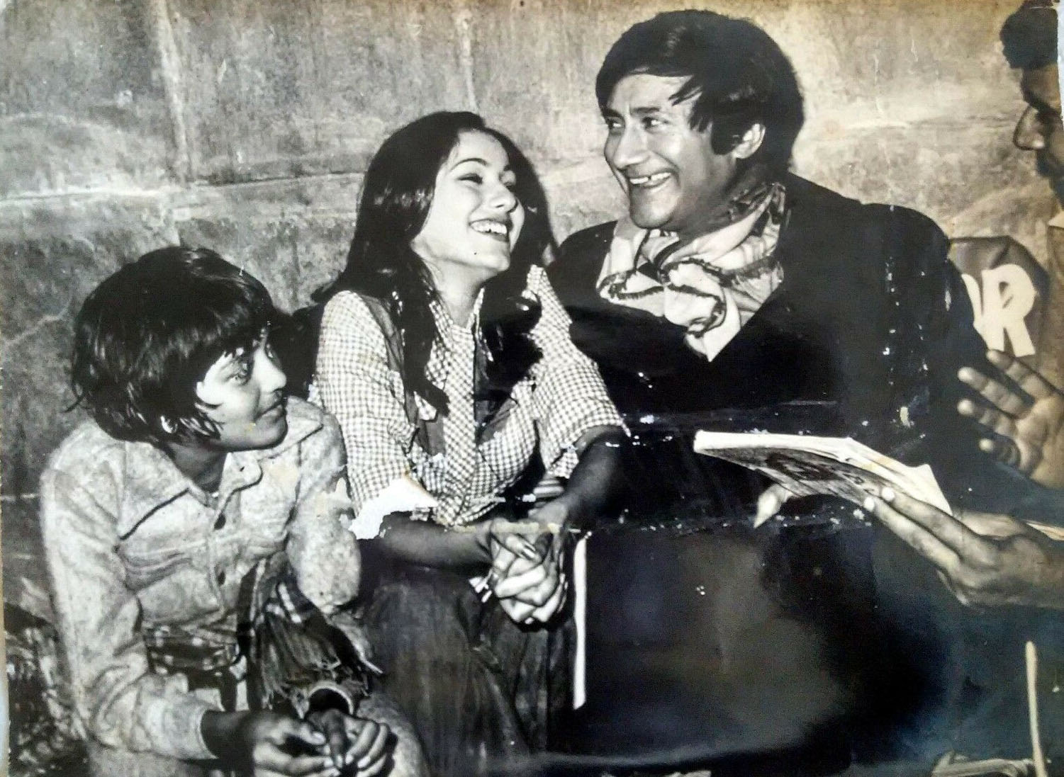 Movies N Memories on Twitter "Dev Anand, Tina Munim and Master Alankar
