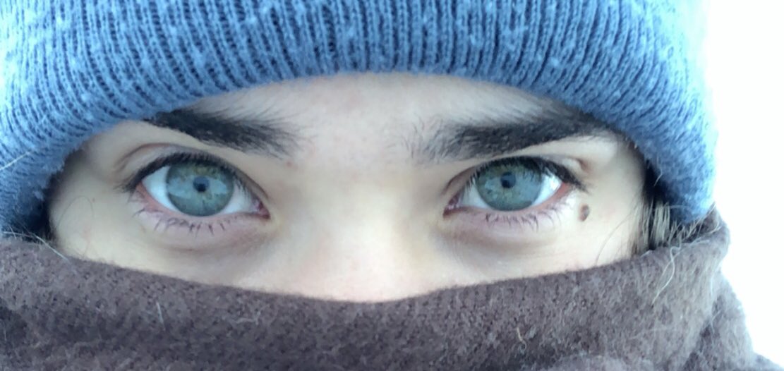 ronjuss's tweet photo. Yo! My eyes look really cool with the cold white light outside! #lol #tryingtotweet #failing https://t.co/pZxDblB5ep