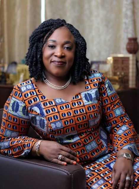 ediscous's tweet image. To me, you are the world's most loving mother. Happy birthday, once again, and may the Lord let your heart to always overflow with happiness. HAPPY BIRTHDAY MUMMY🎂 🎉 🎊