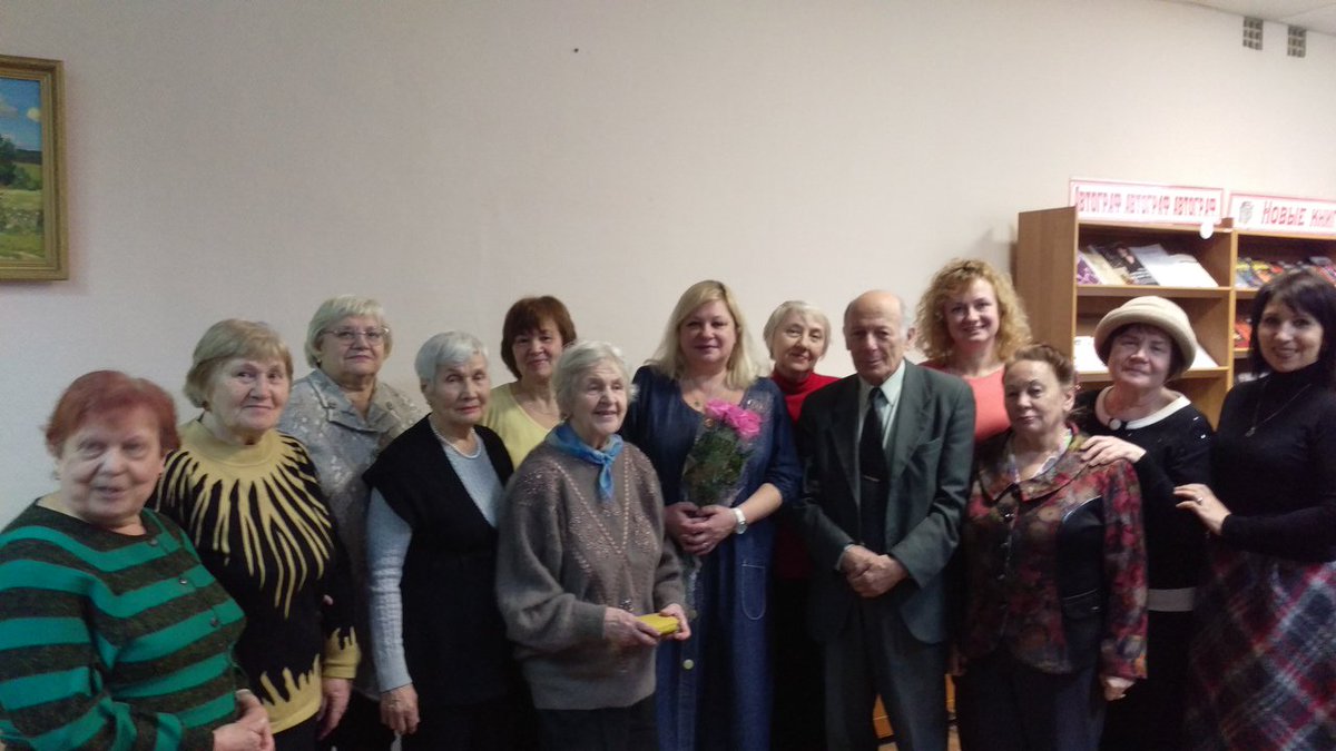 #библиотека_фурманова #Нижний_Новгород #встречи_с_писателями 
#Нина_Белых

6 февраля 2019 года в ЦРБ им. Д.А. Фурманова прошла творческая встреча с замечательным поэтом, музыкантом, артистом, исполнителем авторских песен – Ниной Белых.