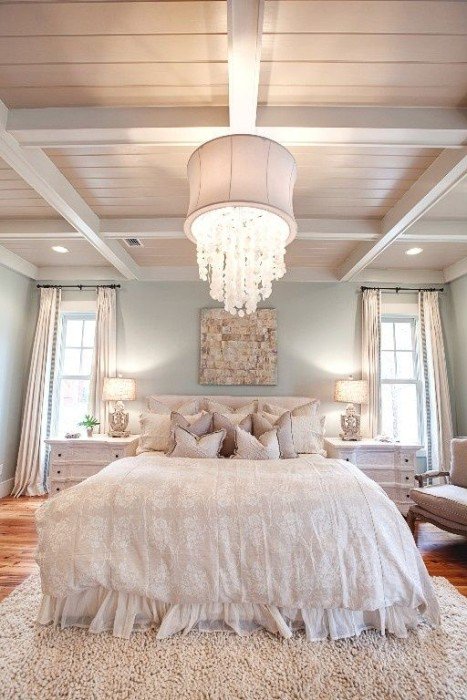 Perfect Princess' Bedroom with Crystal Chandelier - decor.viralcreek.com/perfect-prince… #Elegant #PrincessBedroom #Regal