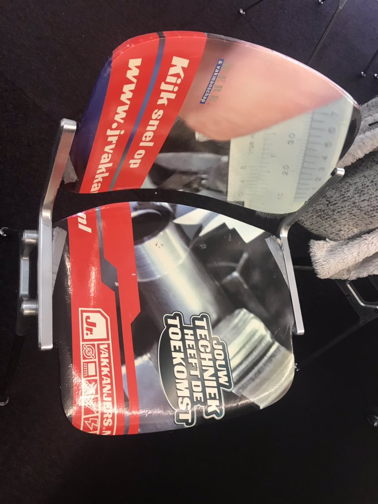 p_storms's tweet photo. Vakkanjers promoten op een andere manier... https://t.co/PSE0W8eibg