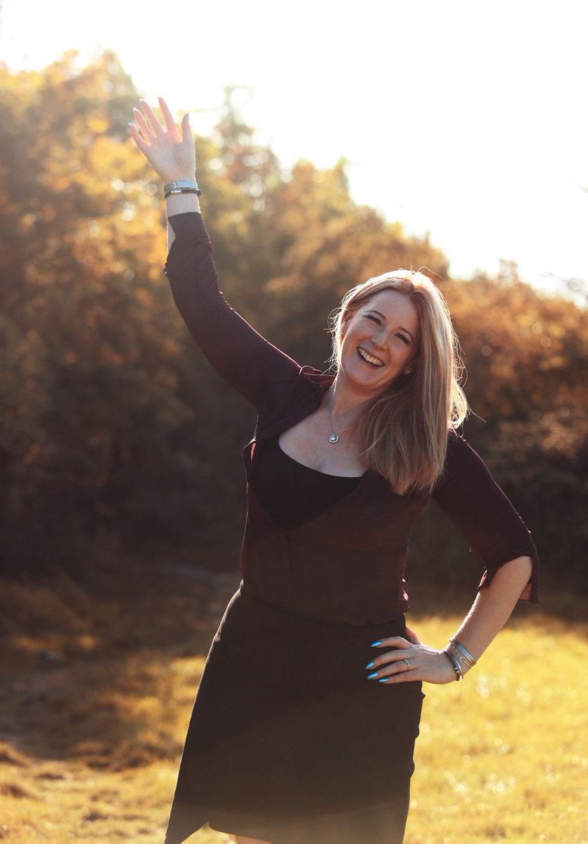 Please join us in wishing Danielle a Very Happy Birthday. 

Sending you smiles for every moment of your special day…Have a wonderful time and a very happy birthday!

@TaraPunterPR <a href="/inthe_country/">In The Country</a> <a href="/FairfaxFavor/">FAIRFAX & FAVOR</a> <a href="/eventslens/">Events Through aLens</a> <a href="/gemeventing/">Gem Gilbert</a>