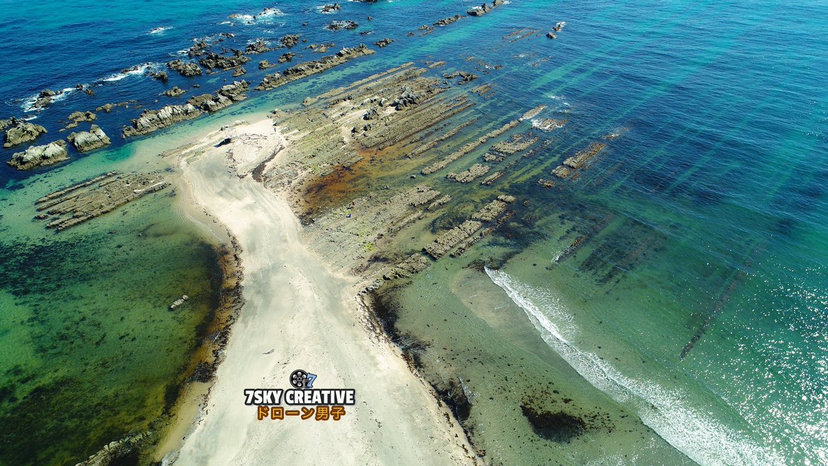 ドローン男子 7skycreative 南房総 幻の海 根本海水浴場 ドローン 空撮 絶景 4k Drone Japan Tateyama ドローン男子 根本海岸 館山 サーフィン 秘境 現れた T Co Iqsw8w309s