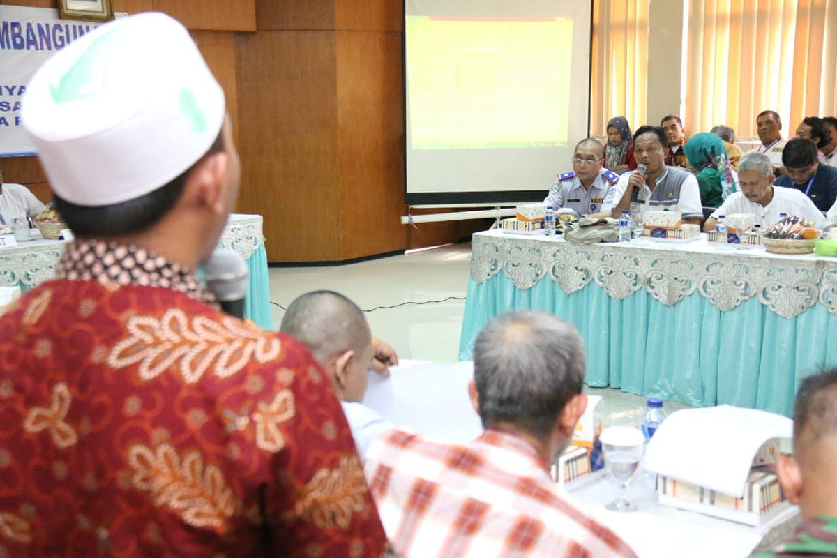 kotajakpus's tweet photo. Musrenbang Kelurahan Karang Anyar [2]

Wakil Wali Kota Jakarta Pusat, Irwandi membuka sekaligus memimpin Musrenbang tingkat Kelurahan yang dilaksanakan di Kantor Kelurahan Karang Anyar, Sawah Besar (8/2).
@walikotajakpus @sabes_JP @DKIJakarta 
#musrenbang #DKIJakarta #jakpus https://t.co/g1H2GEHSjF