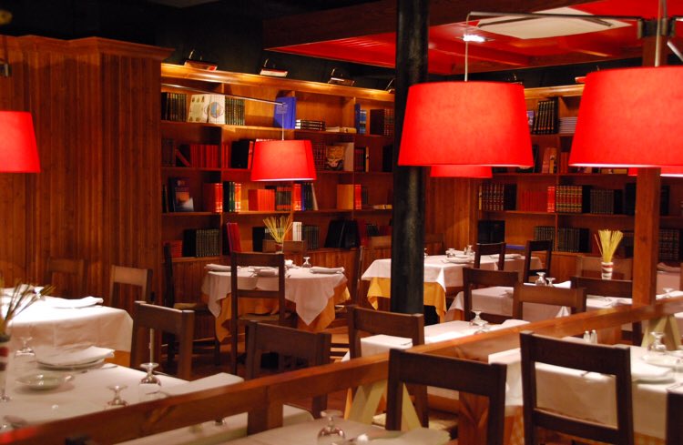 Una de estas podría ser hoy tu mesa 😎
La Nicoletta Bilbao 📍 Calle Colón de Larreategui. Jardines de Albia
🍕🍝🍹🍸🍾 ¿A qué hora nos vemos? 📲 683 273 417 
#LaNicoletta #Bilbao #foodies #restaurante #italiano