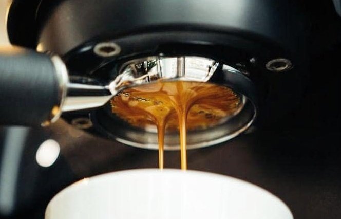 victoriaarduino's tweet image. Portafilter action demonstrating the power of #T3Technology while controlling temperature during extraction. Who wants a sip? #VicoriaArduino