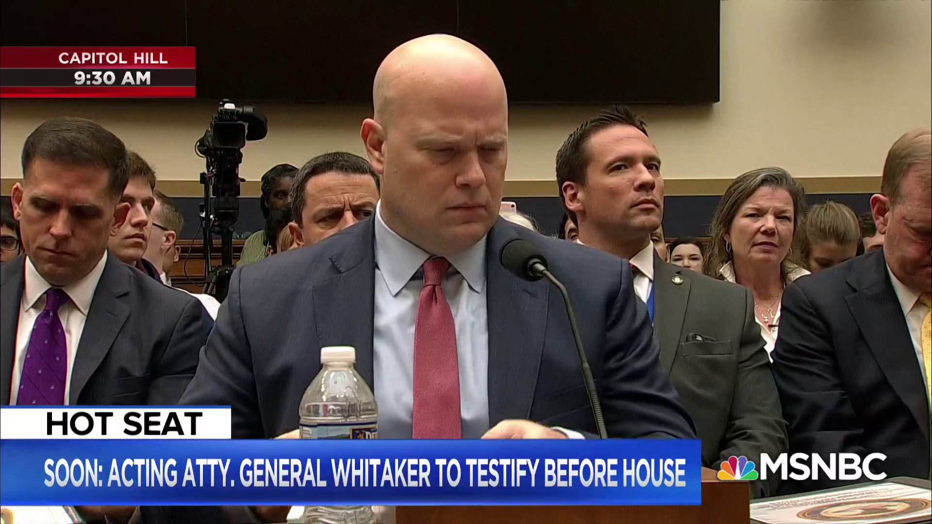 Dy4-FhTWsAAotdA?format=jpg&name=large