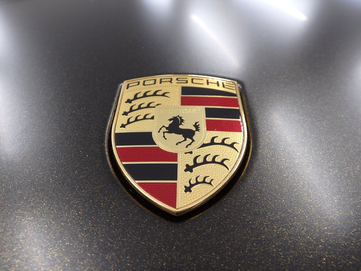 PremierWraps's tweet image. Porsche Panamera full wrap using 3M's Satin Goldust Black for @Harlequins winger @natenate174 . We hope you love it as much as we loved doing it! A big thanks to @amcprestigecars for making it happen. 
#premierwraps #premiersigns #3MAVW #customwraps #porschepanamera