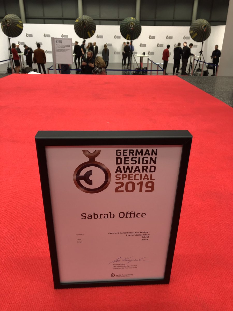 sabrab_sa's tweet photo. German design award #germandedignaward #GDA2019 -#germandesignaward2019 #sabrab #frankfurt https://t.co/WJ1yoKWdob