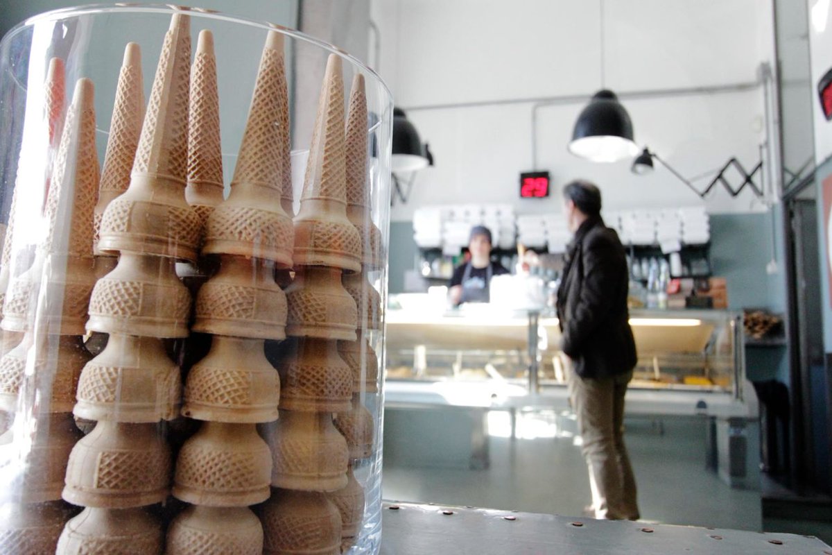 What better way to enjoy #Rome than a gelato taste test tour?  😉🍦bit.ly/2N32daF
⠀⠀⠀ ⠀
Follow <a href="/Rinascente/">Rinascente</a> and join the worldwide luxury department store network of Aux Villes du Monde! #AVDM #AVDMmag #AVDMrome #Gelato #IceCream #RomeItaly #Italy