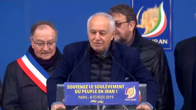 View image on Twitter