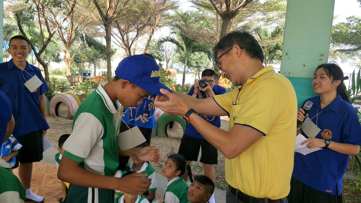 mwit_th's tweet image. บอทน้อยอยากได้หมวก #MWIT บ้างจัง  #ค่ายบำเพ็ญประโยชน์