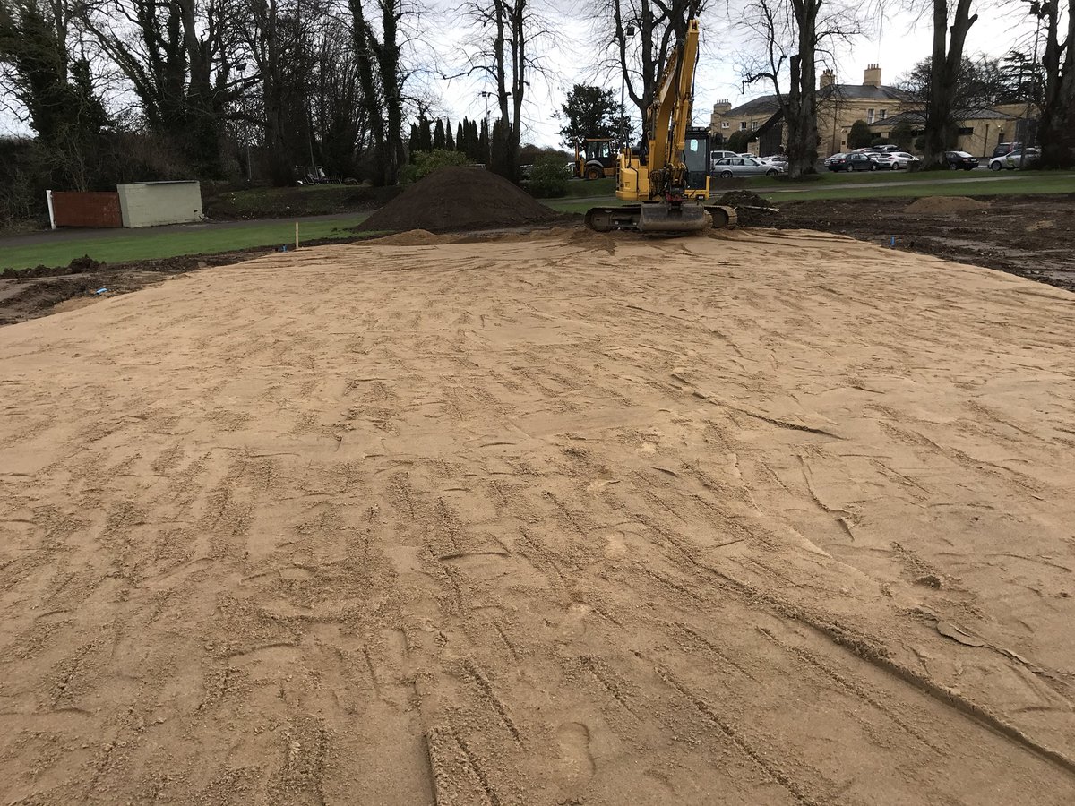 <a href="/ColinD1983/">Colin D'Arcy</a> spreading rootzone on the new #USGA spec chipping green <a href="/Hermitagegolfc/">Hermitage Golf Club</a> designed by <a href="/reGOLFdesign/">REGOLF</a> <a href="/DARGolf_/">DARGolf Construction</a>