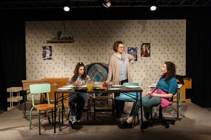 ActDrop's tweet photo. ⭐⭐⭐⭐⭐ for Tokens of Affection from @PerseverP at @WaterlooEast ...

"An unnervingly real, gritty &amp; sometimes poignant drama with gifted, spot-on direction &amp; totally compelling performances from a perfectly cast team of actors."

Full review here: https://t.co/aO2xwFFF1x https://t.co/k05LCwfkp7