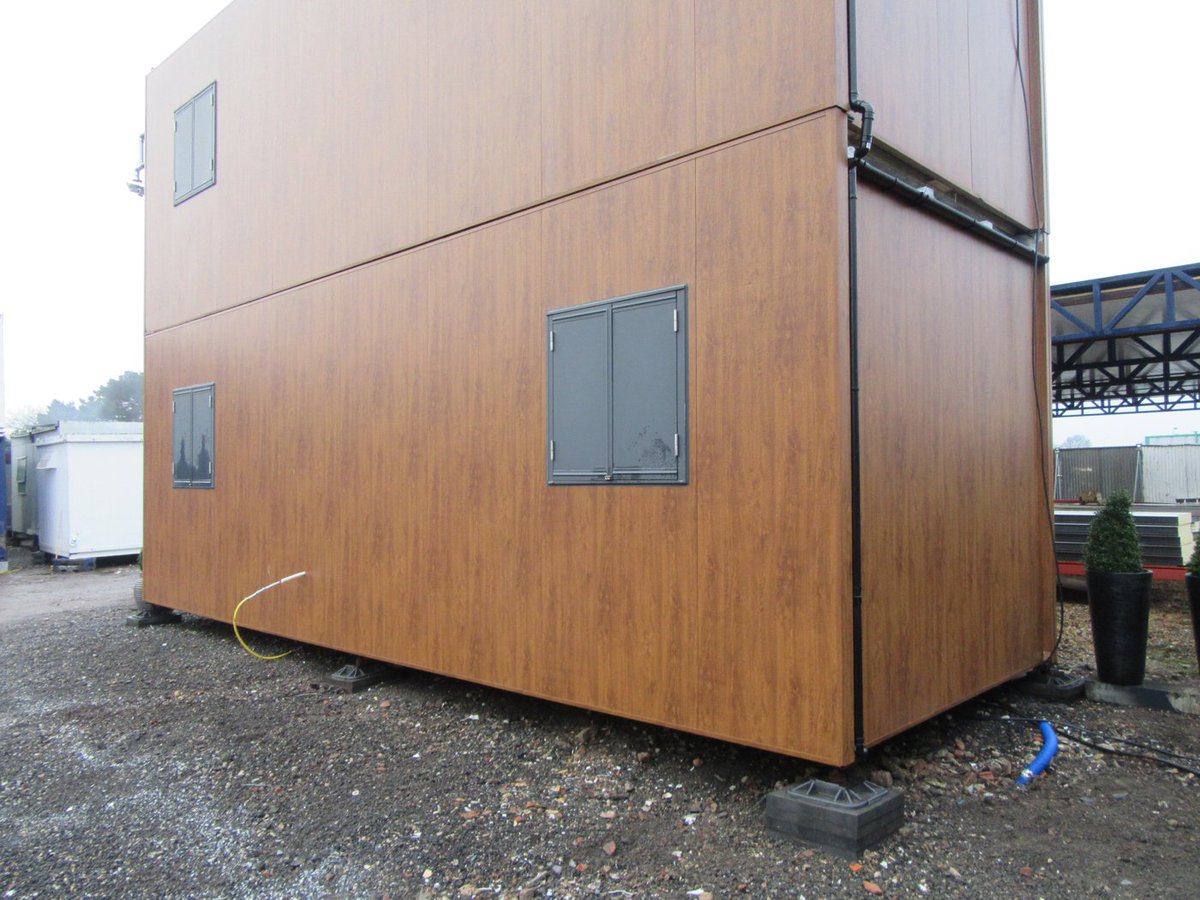 excellaminating's tweet photo. J C PORTABLE SITE ACCOMMODATION LTD have completed a new 2 storey office, using CladEx finished in Golden Oak. 

CladEx is a hidden fix system - giving a smooth finish &amp; eliminating the need for unsightly joint strips!

#offsite #modular #cladding https://t.co/s6XgT71VDd