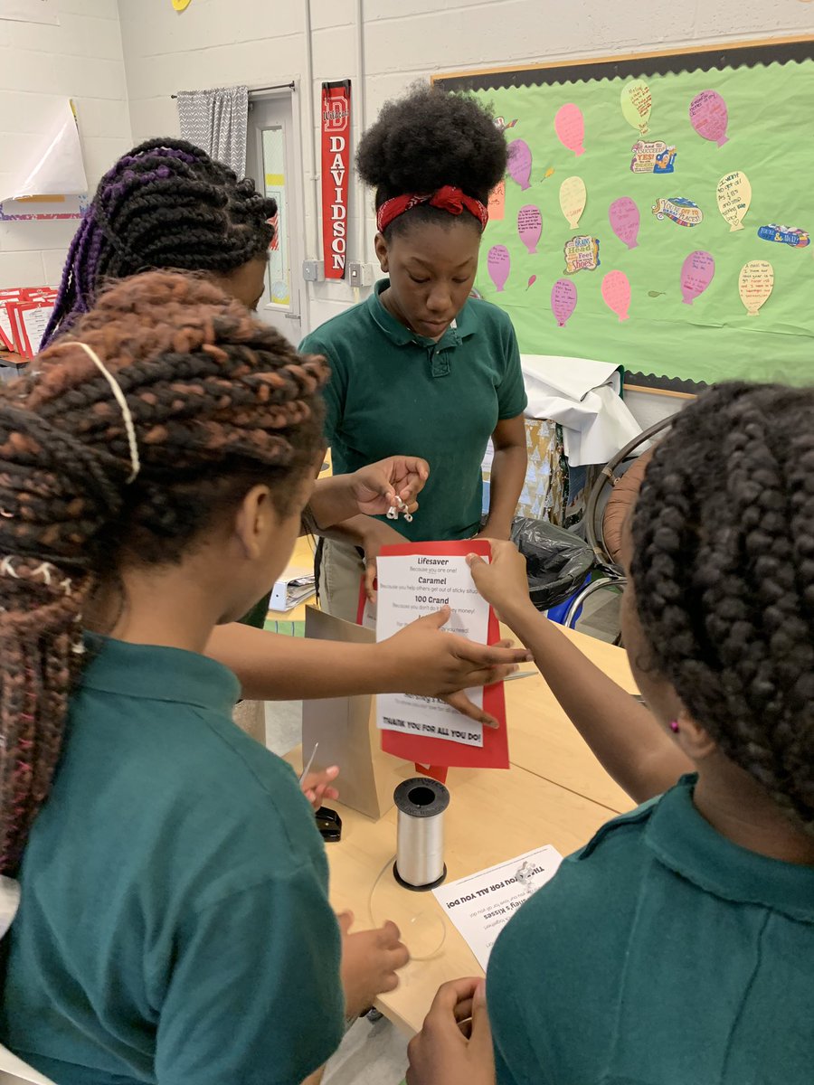CharlesHartMS's tweet photo. Yesterday our students in the Sasha Bruce teen outreach program made gift bags for the local firefighters THANK You for all you do ❤️ https://t.co/YhSpqu8YXW